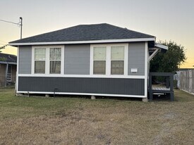 413 Osage St in Corpus Christi, TX - Building Photo