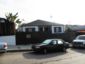 230 4th Ave in Venice, CA - Building Photo - Building Photo