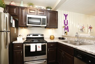 Beachwood Park Apartments and Townhomes in Raleigh, NC - Building Photo
