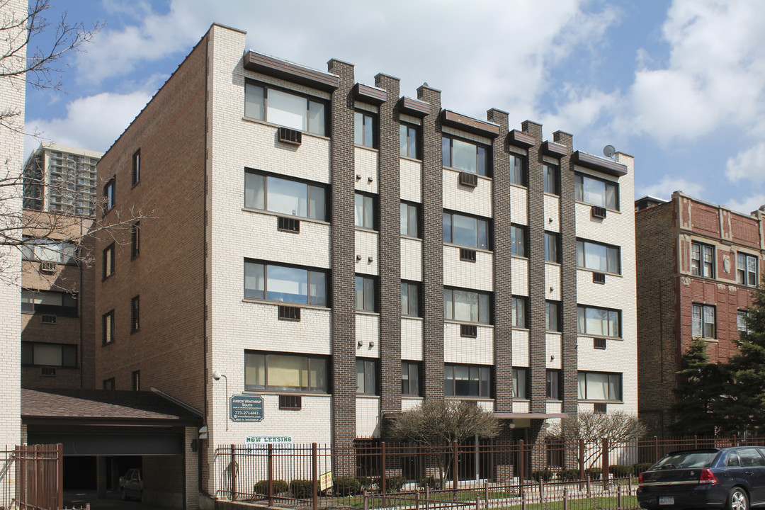 The Arbor Winthrop South in Chicago, IL - Building Photo