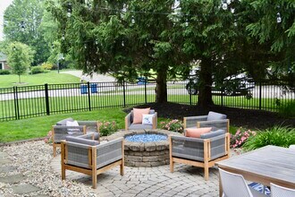 6862 Riverside Way in Fishers, IN - Building Photo - Building Photo