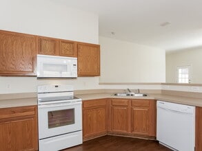 11008 Briaroaks Dr in Fort Worth, TX - Building Photo - Building Photo