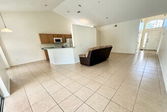 206 Rochester Loop in Davenport, FL - Building Photo - Building Photo