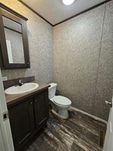 244 Blossom Ln in Utica, NY - Building Photo - Building Photo