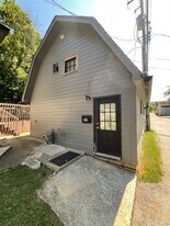 610 N Dunn St in Bloomington, IN - Building Photo