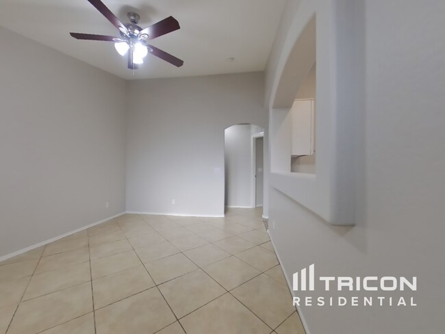 12534 W Willow Ave in El Mirage, AZ - Building Photo - Building Photo