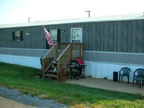 307 Cate Byrd Rd in Kodak, TN - Building Photo - Building Photo