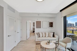 580 72nd St in Miami Beach, FL - Building Photo - Building Photo