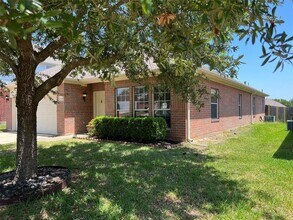 38210 E Sulphur Creek Dr in Magnolia, TX - Building Photo - Building Photo