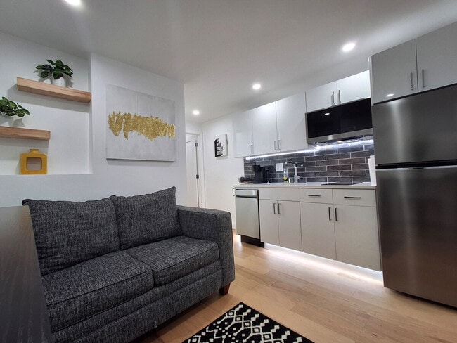 17 Mt Pleasant Ave, Unit SI ID1373659P