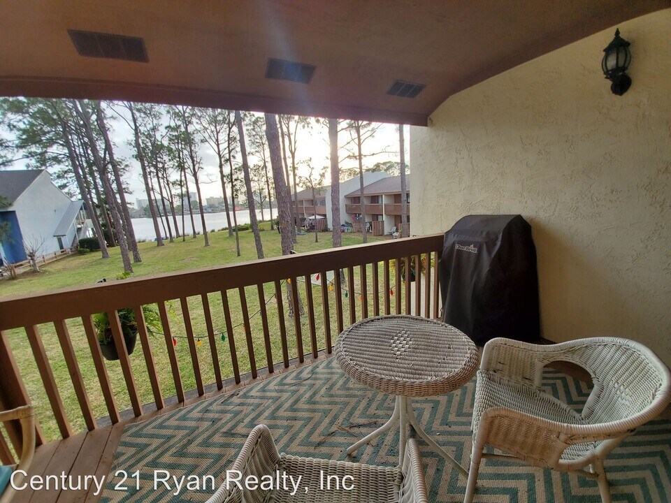 6901 N Lagoon Dr-Unit -#26 in Panama City Beach, FL - Building Photo