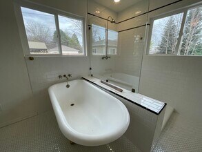 1030 Lincoln St in Redding, CA - Building Photo - Building Photo