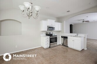 4613 Rockmill Trail, Unit 35-307 in Fort Worth, TX - Foto de edificio - Building Photo