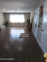 19 Venezia St in Toms River, NJ - Building Photo - Building Photo