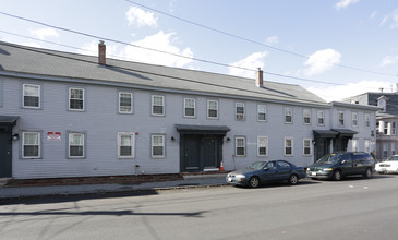 45-53 Willow St in Lowell, MA - Building Photo - Building Photo