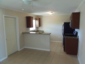 Caribbean Apartments in Madeira Beach, FL - Building Photo
