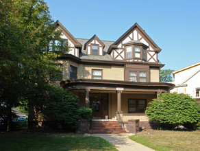 808 Tappan St in Ann Arbor, MI - Building Photo - Building Photo