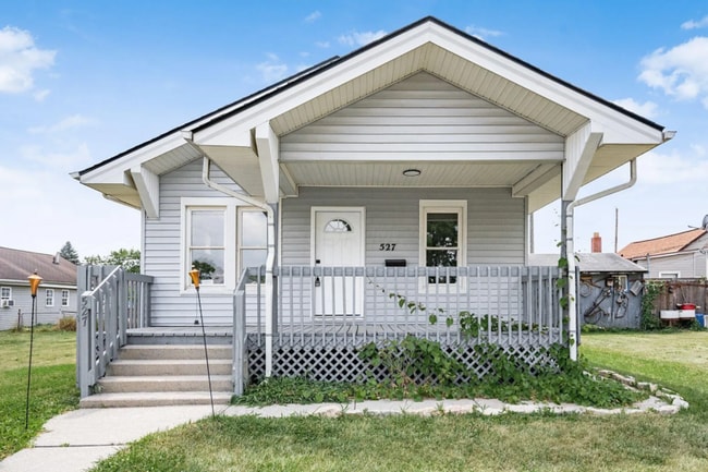 property at 527 Helen St
