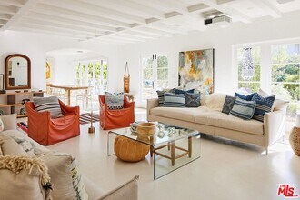 3817 Surfwood Rd in Malibu, CA - Building Photo - Building Photo
