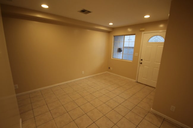 12429 Benedict Ave, Unit 12429Benedict ave Downey in Downey, CA - Building Photo - Building Photo