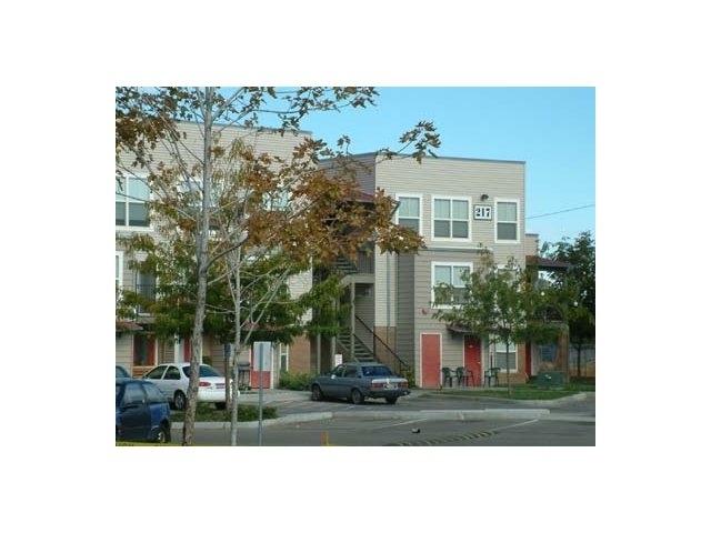 Gateway Crossing Apartments in Nampa, ID - Building Photo