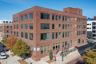 Gurley Lofts in Minneapolis, MN - Foto de edificio - Building Photo