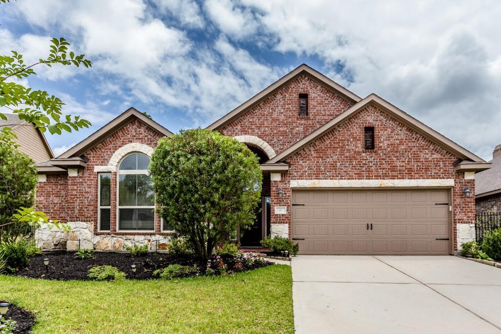 11 Handbridge Pl in Tomball, TX - Building Photo