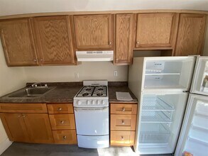 379 Harvard St, Unit 3 in Cambridge, MA - Building Photo - Building Photo