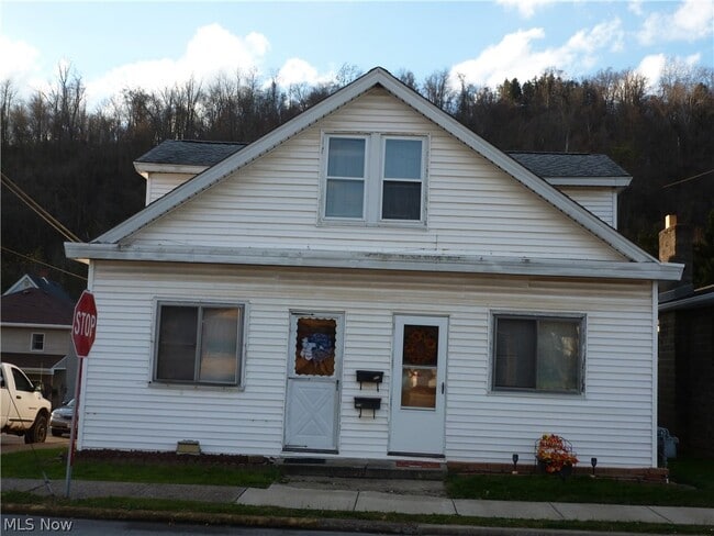 property at 719 Market St