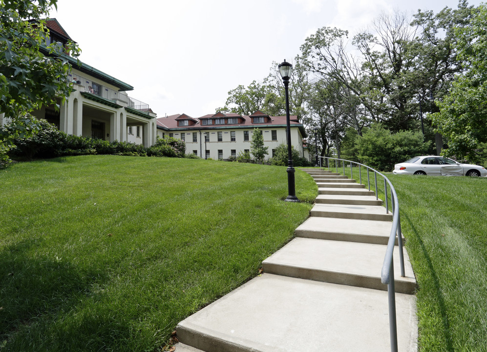 Park Lane at Sea View in Staten Island, NY - Building Photo