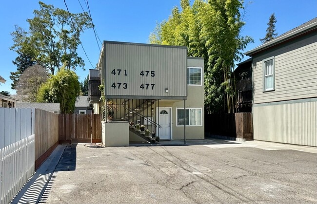 property at 473-473 Cross St