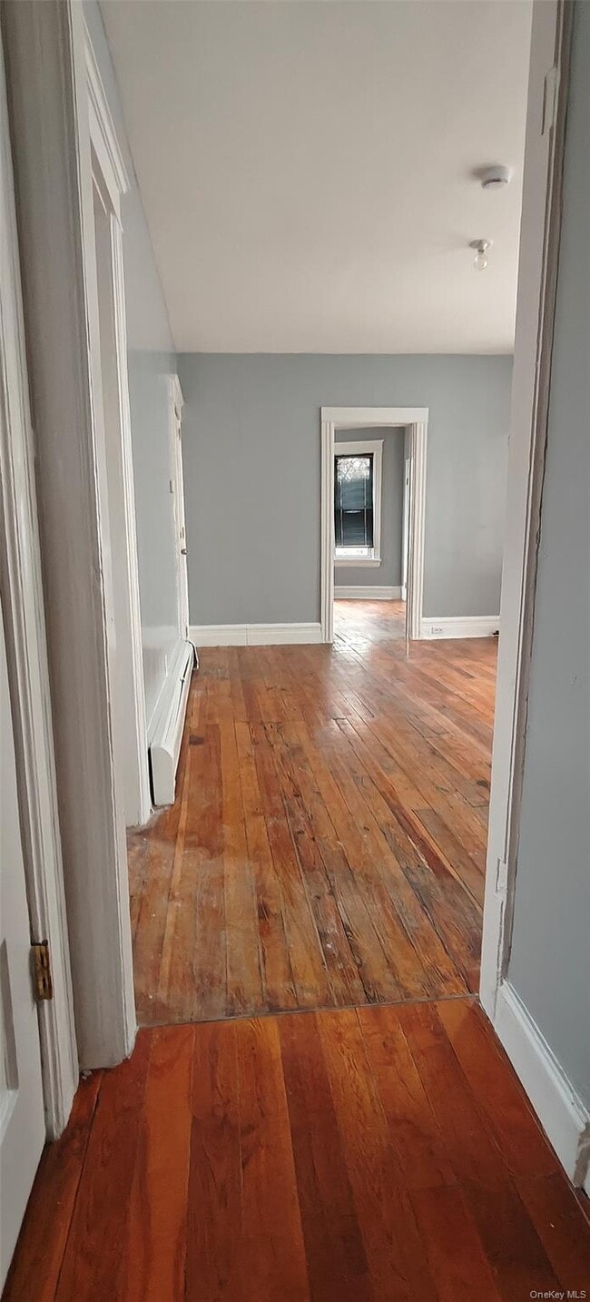 104 Winnikee Ave in Poughkeepsie, NY - Building Photo - Building Photo