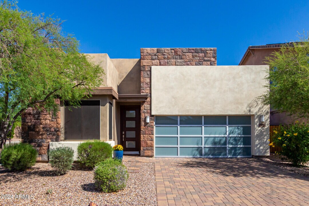 12794 W Burnside Trail in Peoria, AZ - Building Photo