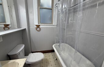 3212 Bishop St in Cincinnati, OH - Building Photo - Building Photo