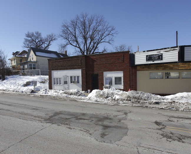 1920 Military Ave in Omaha, NE - Foto de edificio - Building Photo