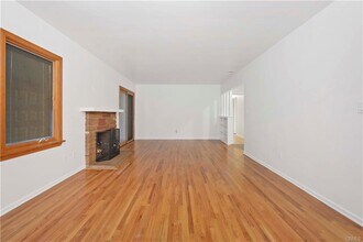 7335 Donna Ave in Los Angeles, CA - Building Photo - Building Photo