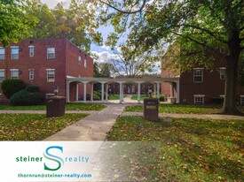 The Courtyards At Sewickley Apartments