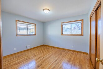 5751 Xerxes Ave S in Edina, MN - Building Photo - Building Photo