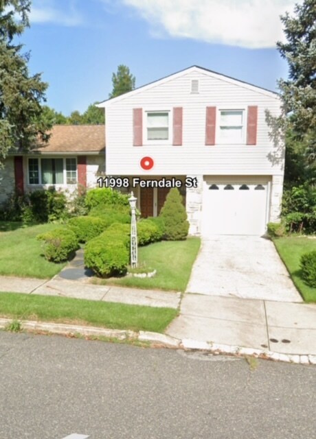 11998 Ferndale St in Philadelphia, PA - Building Photo