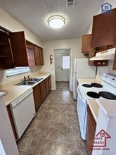 459 Oriole Dr in McMinnville, TN - Foto de edificio - Building Photo