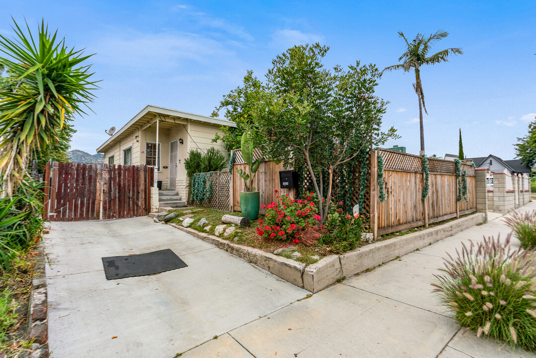 4324 Brunswick Ave in Los Angeles, CA - Building Photo