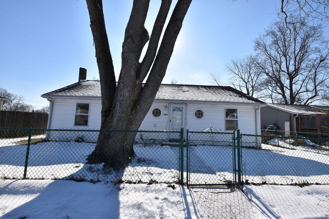 1027 E 4th St in Greenfield, IN - Building Photo