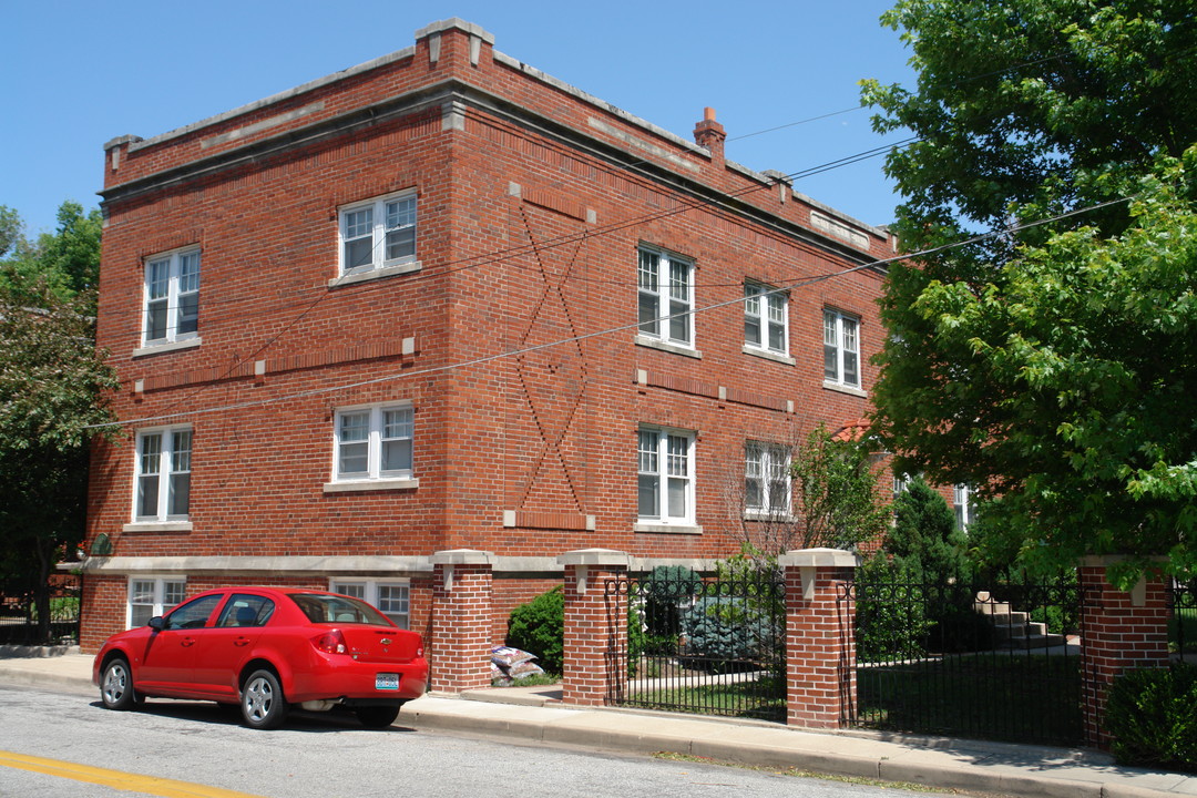 404 W Back Bay Blvd in Wichita, KS - Building Photo