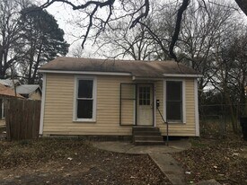 5917 Lexington Ave in Shreveport, LA - Building Photo