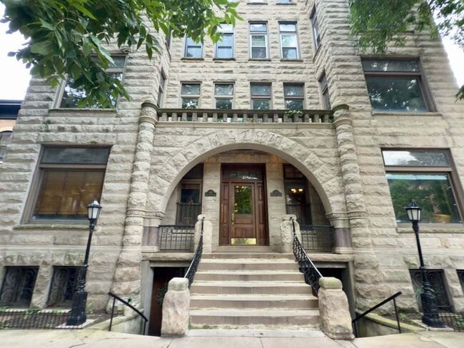 property at 549 W Belden Ave
