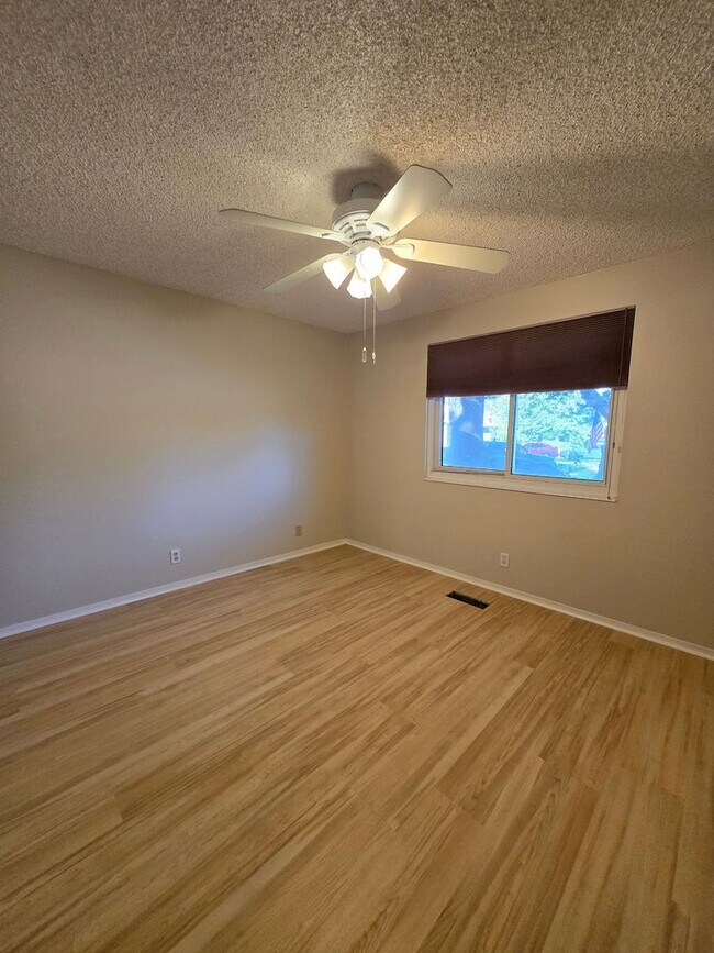 3042 Shari Way in Sparks, NV - Building Photo - Building Photo