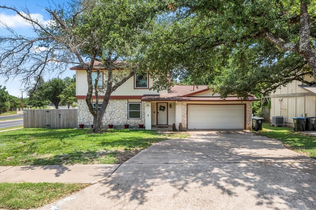 12119 Tanglebriar Trail in Austin, TX - Building Photo