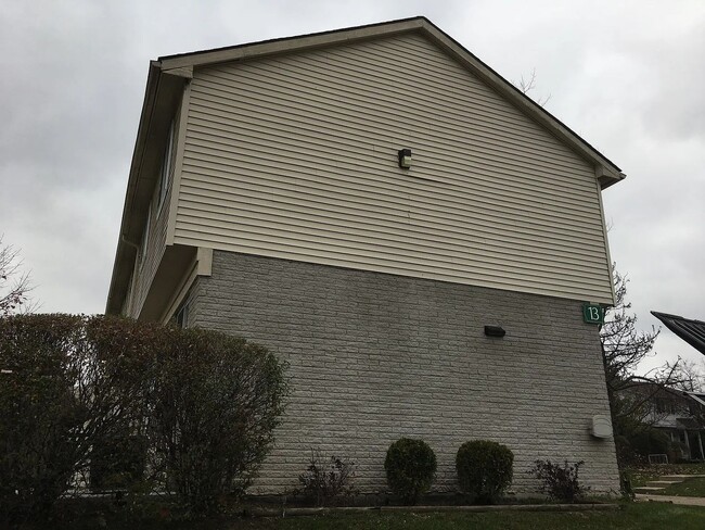 2280 Orchard Crest St in Shelby Township, MI - Building Photo - Building Photo