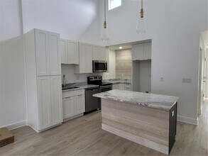 7330 David Blvd in Port Charlotte, FL - Building Photo - Building Photo