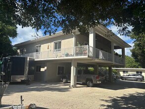 263 Gardenia St in Tavernier, FL - Building Photo - Building Photo